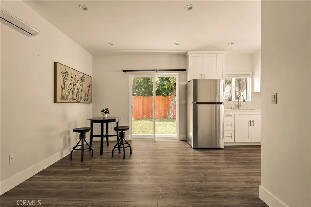 15233 Camarillo Street, Sherman Oaks, California 91403 home-pic-17